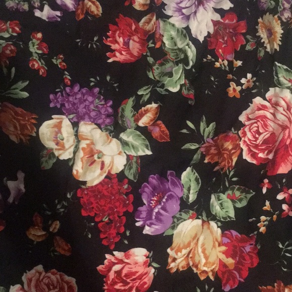 - Beautiful Maxi Dress - Picture 2 of 2